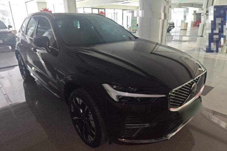 Used Volvo XC60 New Energy 2026 Model Plug-in Hybrid Long-Range Four-Wheel Drive Zhiyuan Luxury Edition Front Right 45 Deg