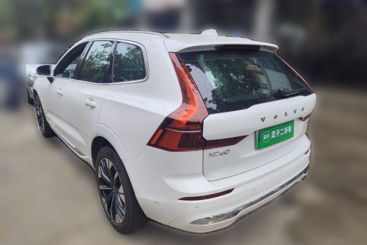 Used Volvo XC60 New Energy 2026 Model Plug-in Hybrid Long-Range Four-Wheel Drive Zhiyuan Luxury Edition Rear Left 45 Deg