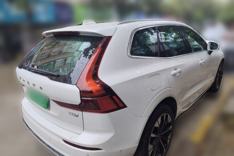 Used Volvo XC60 New Energy 2026 Model Plug-in Hybrid Long-Range Four-Wheel Drive Zhiyuan Luxury Edition Rear Right 45 Deg