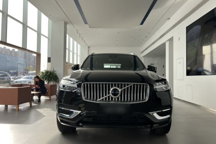 Used Volvo XC90 2025 B6 Zhiyi Luxury 7-Seater Exterior 7