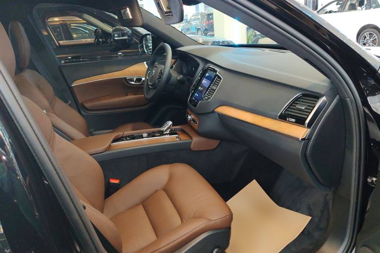 Used Volvo XC90 2023 B6 Zhiyi Luxury Edition 7-Seater Right Front Seat