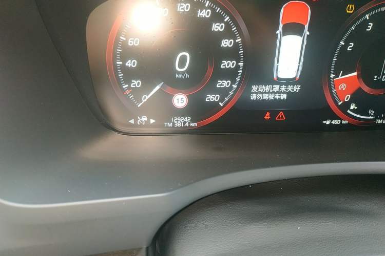 Used Volvo XC90 2017 T6 Zhiyi Edition 7-seater Odometer Close Up