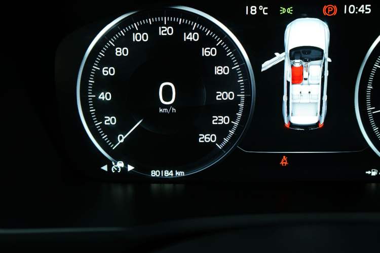 Used Volvo XC90 2017 T6 Zhiya Edition 5-seater Odometer Close Up