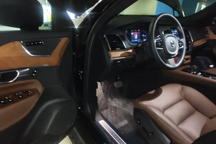 Used Volvo XC90 2023 B6 Zhiyi Luxury Edition 7-Seater Driver Seat