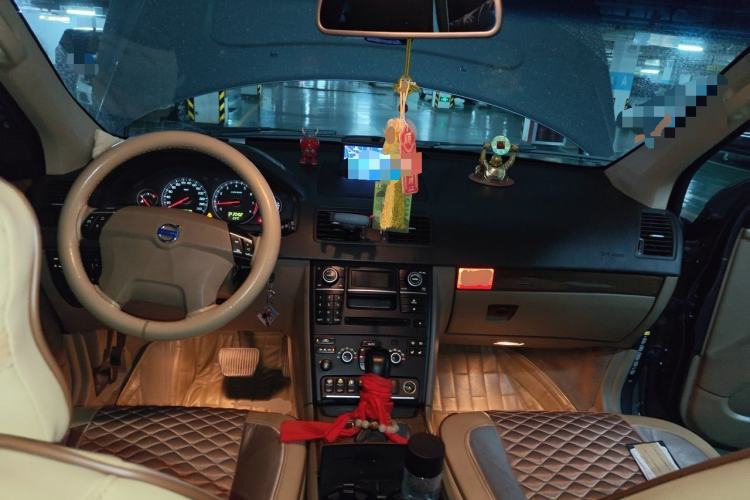 Used Volvo XC90 2009 3.2 AWD Center Console
