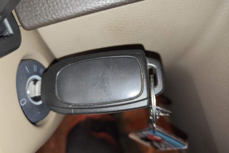 Used Volvo XC90 2009 3.2 AWD Vehicle Key