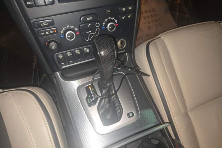 Used Volvo XC90 2010 3.2 AWD Sport Edition Gear Lever