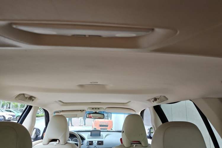 Used Volvo XC90 2010 2.5T AWD Headliner