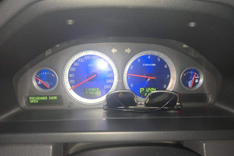 Used Volvo XC90 2010 3.2 AWD Sport Edition Instrument Cluster
