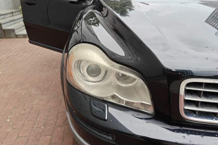 Used Volvo XC90 2010 2.5T AWD Right Front Headlight