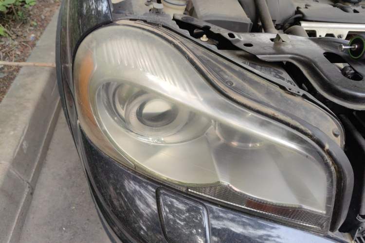 Used Volvo XC90 2010 2.5T AWD Sport Edition Right Front Headlight