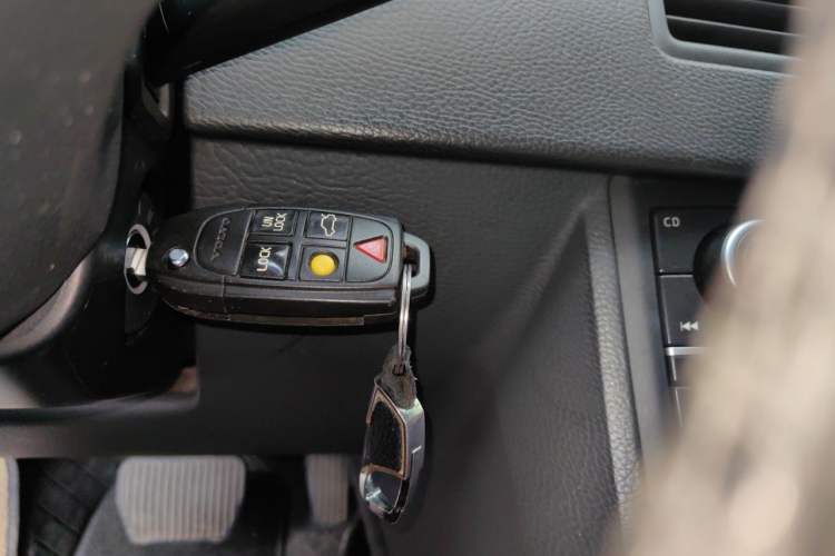 Used Volvo XC90 2010 2.5T AWD Sport Edition Vehicle Key