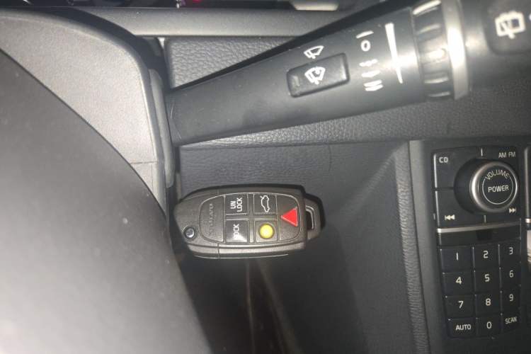 Used Volvo XC90 2010 3.2 AWD Sport Edition Vehicle Key