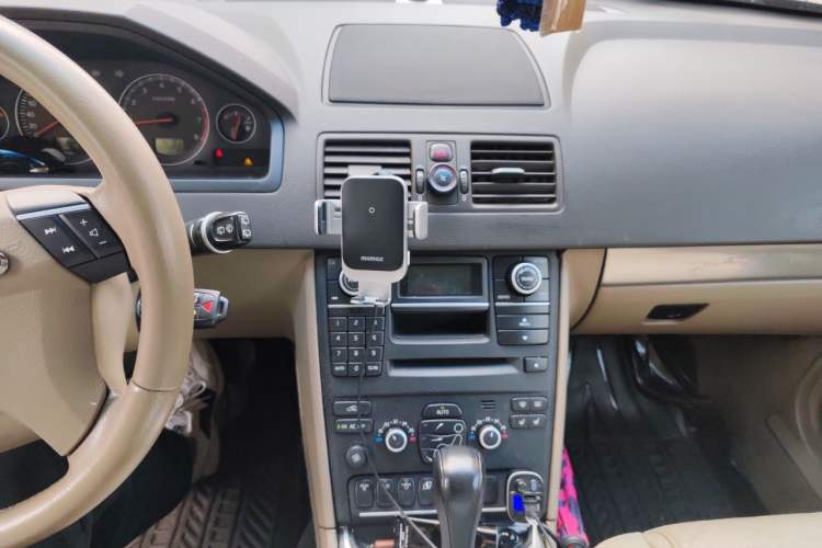 Used Volvo XC90 2010 2.5T AWD Audio And AC Panel