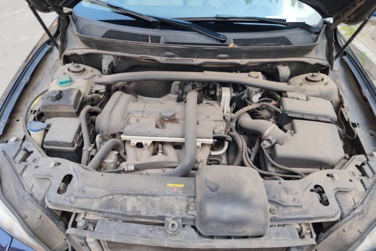 Used Volvo XC90 2010 2.5T AWD Engine Bay