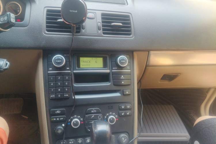 Used Volvo XC90 2011 2.5T Nordic Luxury Edition Audio And AC Panel