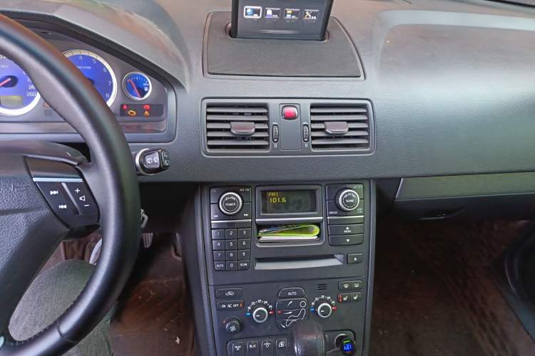 Used Volvo XC90 2011 2.5T Nordic-style Sport Edition Audio And AC Panel