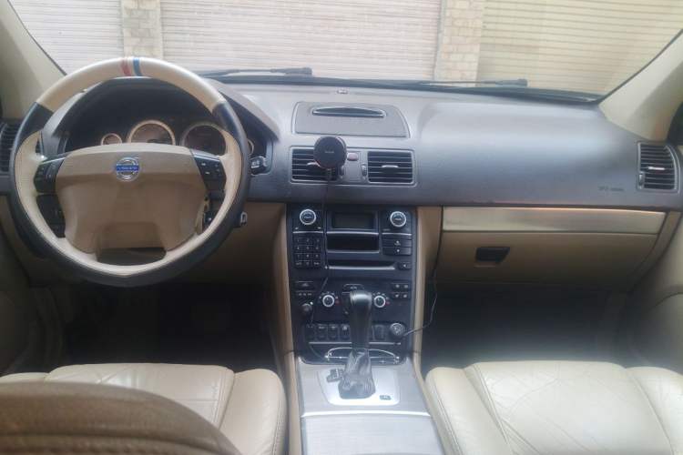 Used Volvo XC90 2011 2.5T Nordic Luxury Edition Center Console