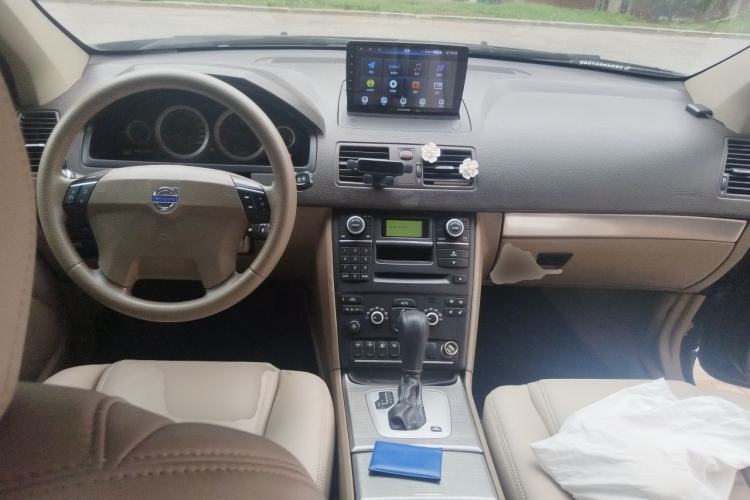 Used Volvo XC90 2011 2.5T AWD Center Console