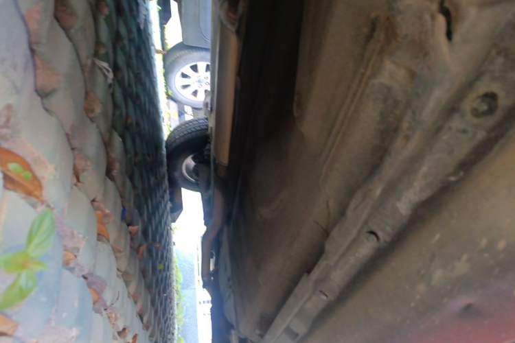 Used Volvo XC90 2011 2.5T AWD Chassis Front Left