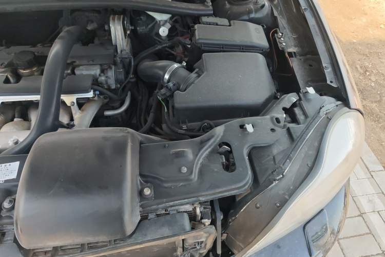Used Volvo XC90  Engine Bay Left