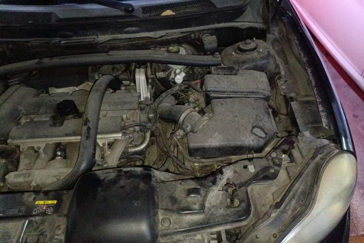Used Volvo XC90 2011 2.5T Nordic Luxury Edition Engine Bay Left