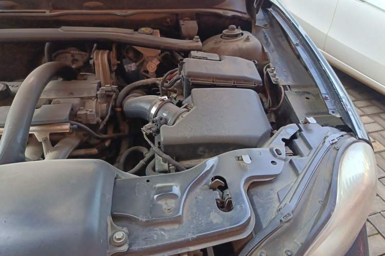 Used Volvo XC90 2011 2.5T Nordic-style Sport Edition Engine Bay Left