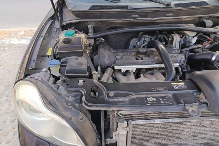 Used Volvo XC90 2011 2.5T Nordic-style Sport Edition Engine Bay Right