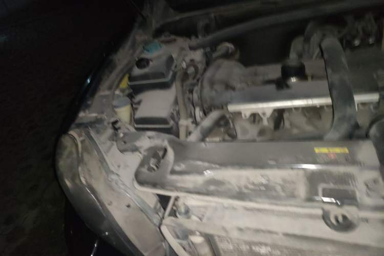 Used Volvo XC90 2011 2.5T Nordic Luxury Edition Engine Bay Right