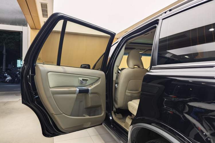 Used Volvo XC90 2011 2.5T Nordic Luxury Edition Exterior 7