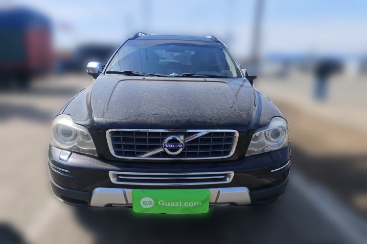 Used Volvo XC90  Front