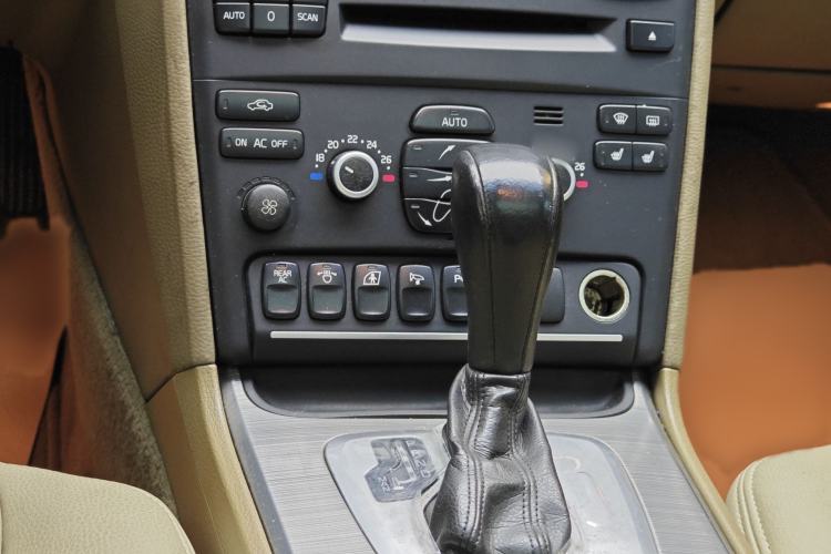 Used Volvo XC90 2011 2.5T Nordic Luxury Edition Gear Lever