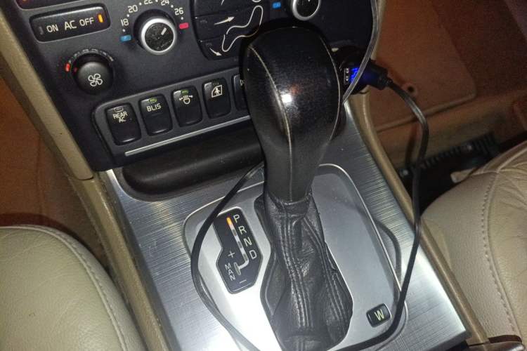 Used Volvo XC90 2011 2.5T Nordic Luxury Edition Gear Lever