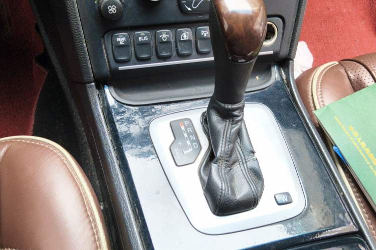 Used Volvo XC90 2011 2.5T R-Design Gear Lever