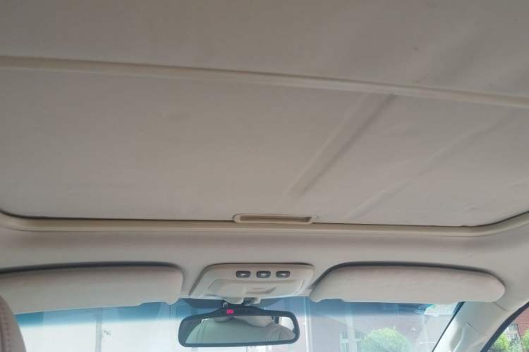 Used Volvo XC90 2011 2.5T AWD Headliner