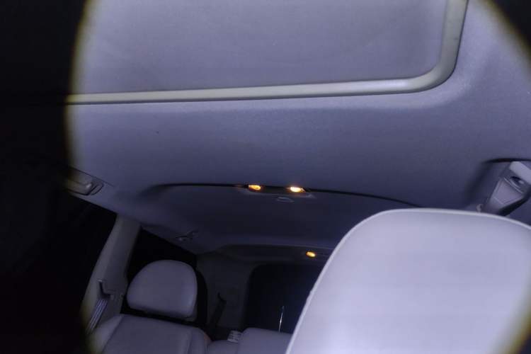 Used Volvo XC90 2011 2.5T Nordic Luxury Edition Headliner