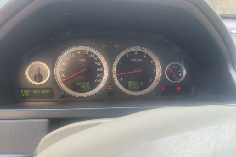 Used Volvo XC90 2011 2.5T Nordic Luxury Edition Instrument Cluster