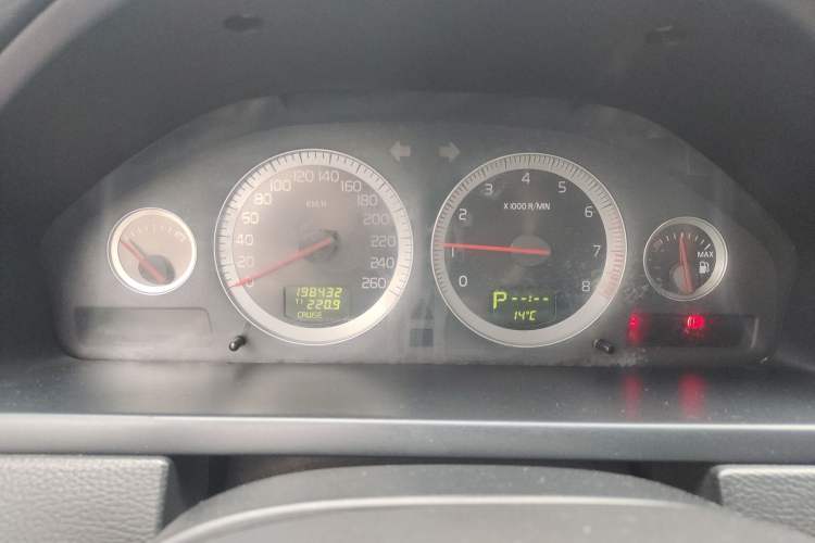 Used Volvo XC90 2011 2.5T Nordic Executive Edition Instrument Cluster