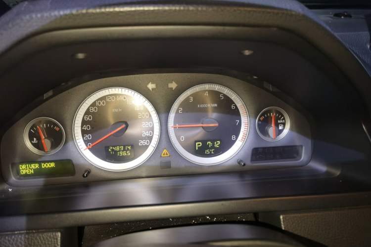 Used Volvo XC90 2011 2.5T Nordic Executive Edition Instrument Cluster