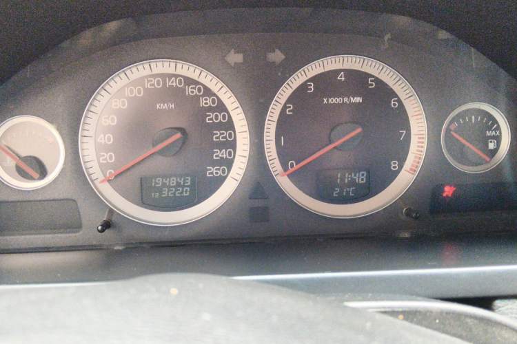 Used Volvo XC90 2011 2.5T R-Design Instrument Cluster