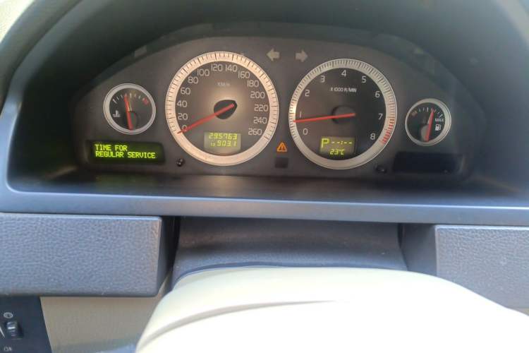 Used Volvo XC90 2011 2.5T AWD Instrument Cluster