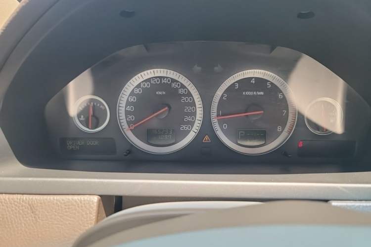 Used Volvo XC90 2011 2.5T AWD Instrument Cluster