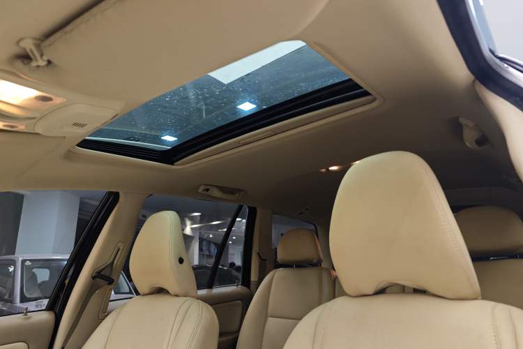 Used Volvo XC90 2011 2.5T Nordic Luxury Edition Interior 1