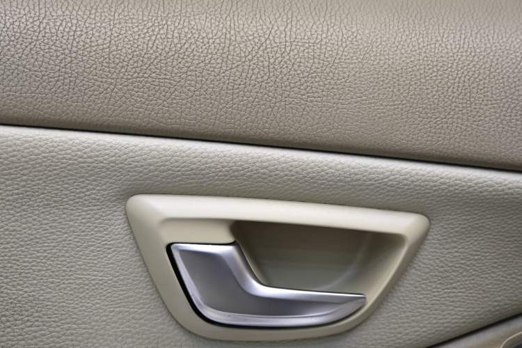 Used Volvo XC90 2011 2.5T Nordic Luxury Edition Interior 5