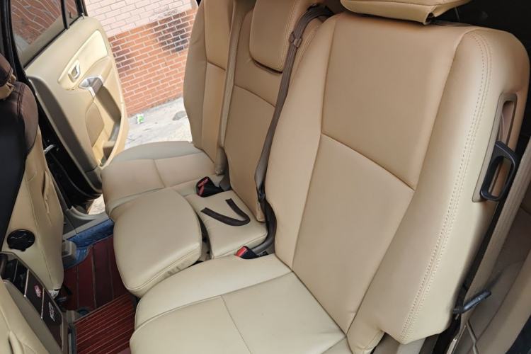 Used Volvo XC90 2011 2.5T AWD Left Rear Seat