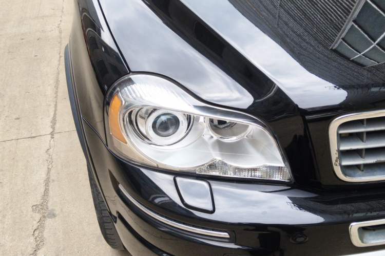 Used Volvo XC90 2011 2.5T R-Design Right Front Headlight