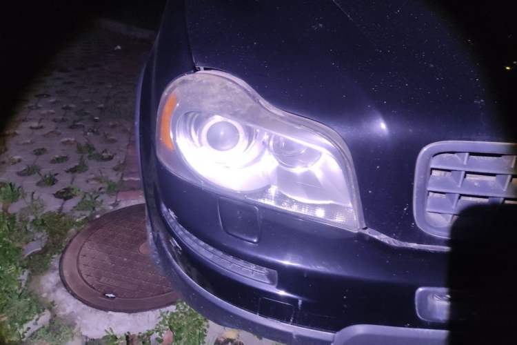 Used Volvo XC90 2011 2.5T Nordic Luxury Edition Right Front Headlight