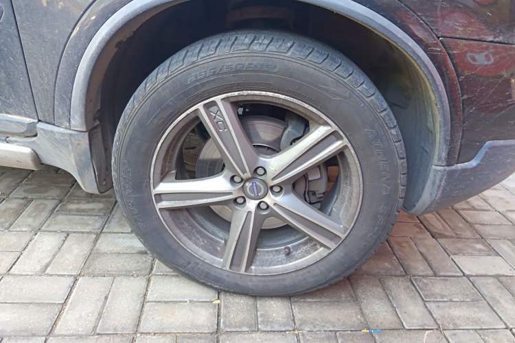 Used Volvo XC90 2011 2.5T Nordic-style Sport Edition Right Front Wheel Hub