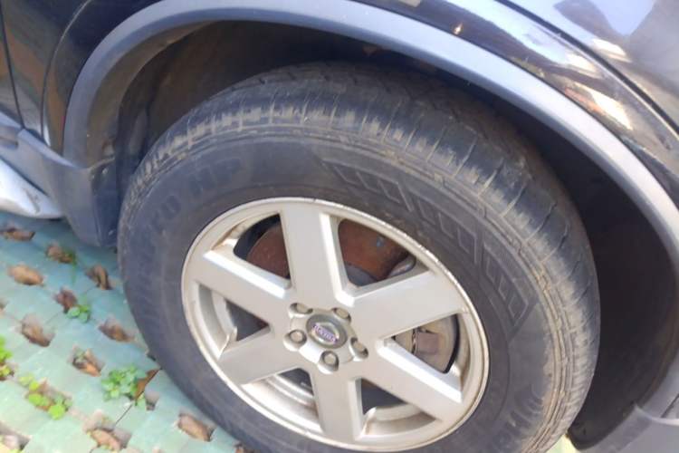 Used Volvo XC90 2011 2.5T AWD Right Front Wheel Hub