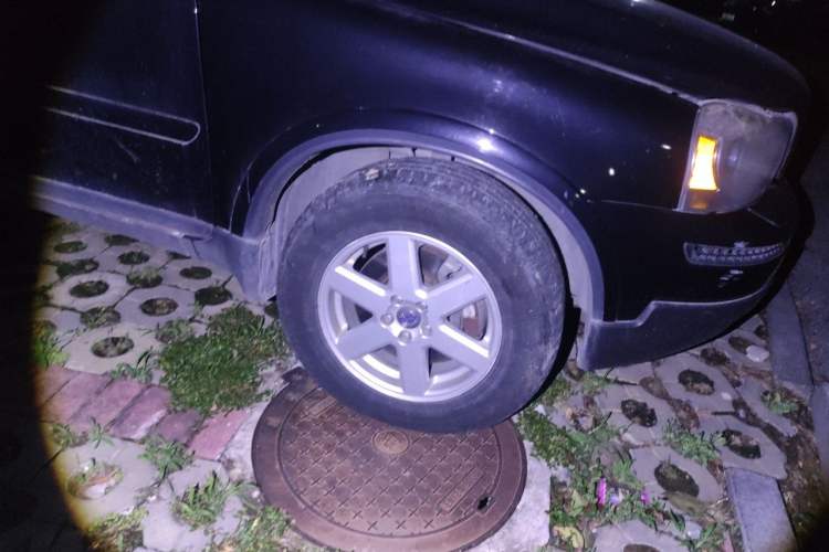 Used Volvo XC90 2011 2.5T Nordic Luxury Edition Right Front Wheel Hub